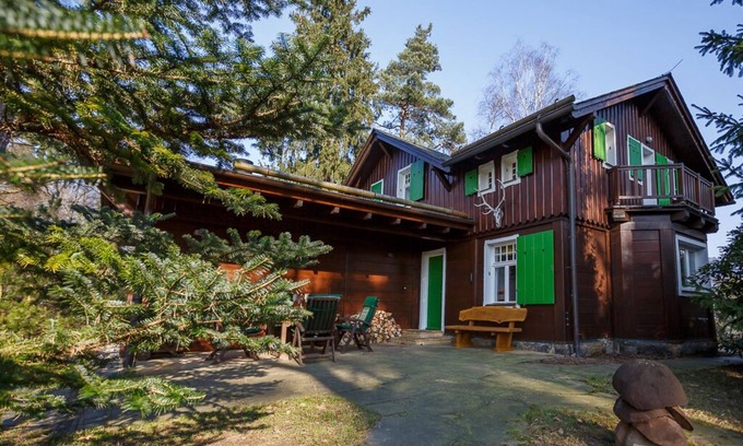 Bad Schandau Casa | Exclusiva casa de vacaciones para 8-10 personas con sauna, zona de barbacoa, 5 plazas de aparcamiento.