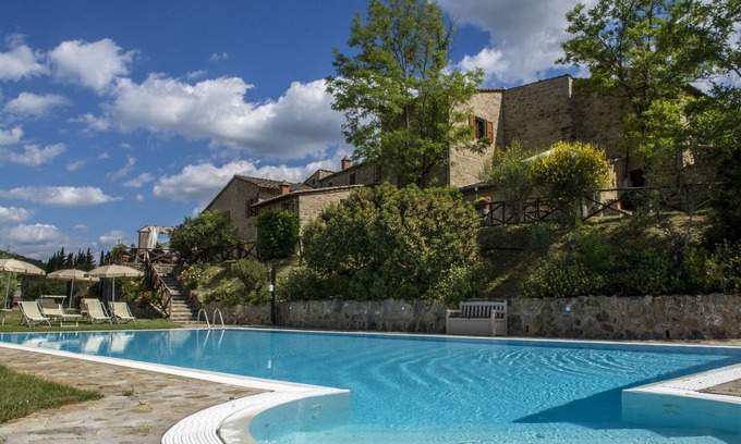 Castellina in Chianti Apartamento | Patio exclusivo con vista panorámica, piscina y encanto