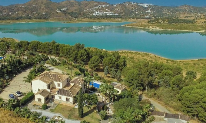 Vinuela Casa | Exclusive Lakeside Villa | Private Pool & Total Privacy