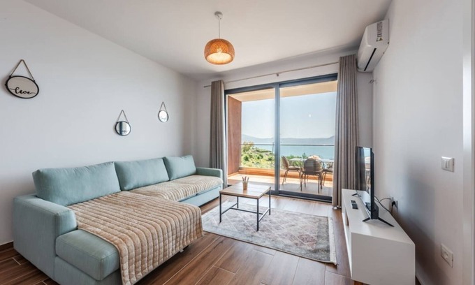 Orikum Apartamento | Exclusive Seafront Apartments | Apartment 2