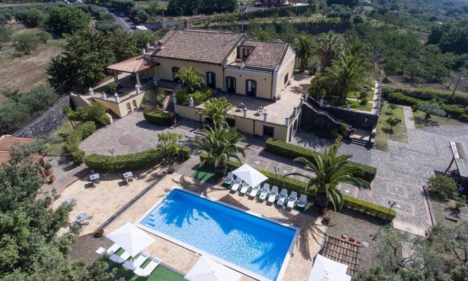 Piedimonte Etneo Otro | Exclusive Villa with Private Pool and Etna View