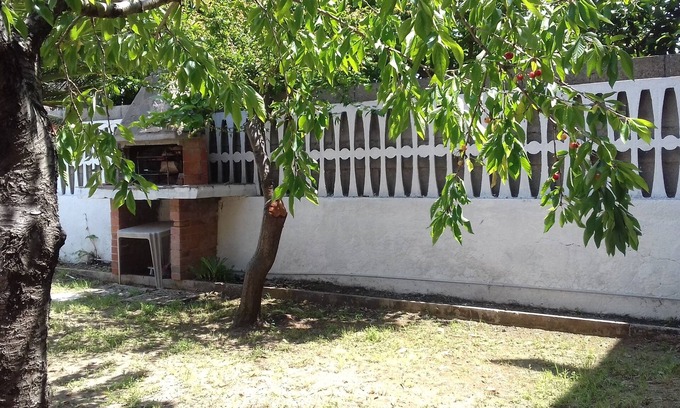 Ardea Villa | Exclusiva villa en la costa, a 30 minutos de Roma