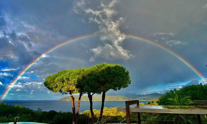 Capoliveri Villa | Sunset Villa, villa exclusiva con piscina con vistas al mar, playa 2 minutos a pie