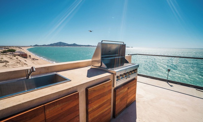 Central Sonora Condominio | Exclusivo Penthouse de 3 recamaras Frente a la Playa