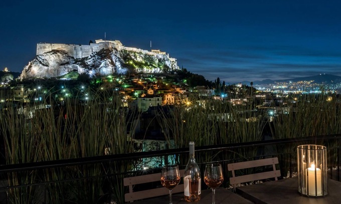 Plaka Apartamento | Executive 2 bdr Suite in Plaka - Acropolis View