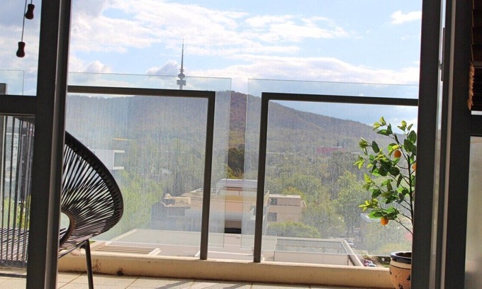 City West Apartamento | Ejecutivamente diseñado de 2 habitaciones, 2 baños, ubicación perfecta