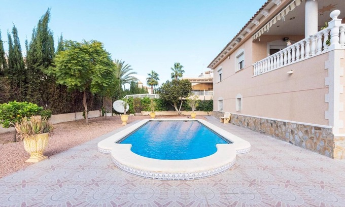 Benferri Apartamento | executive 5 star 2-bed apartment in benferri
