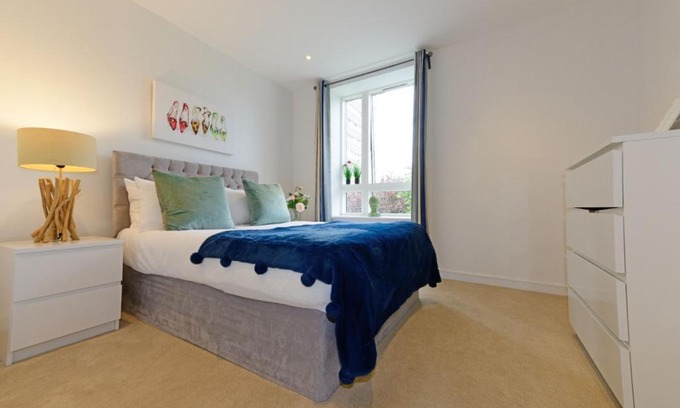 Syon Apartamento | Executive Apartment Near Chiswick and Kew Gardens