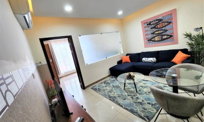 East Legon Apartamento | Executive One bedroom Apartment with modern interior (The Ivy Apt.)