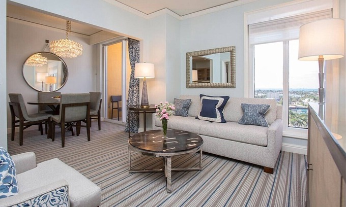 Key Biscayne Casa | KEY BISCAYNE RITZ CARLTON- Suite ejecutiva
