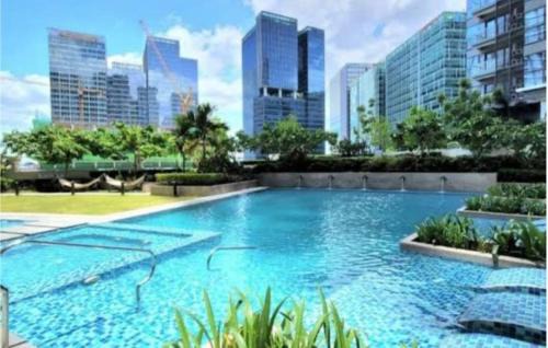 Bonifacio Global City Casa | Executive Suites 4 Bedroom Condo Uptown Parksuites Bgc