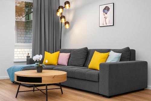 Altstadt-Sued Apartamento | Exklusive Suite - Central - inclusive Sauna - Free Parking - Perfect for 7 Guests - Smart Home