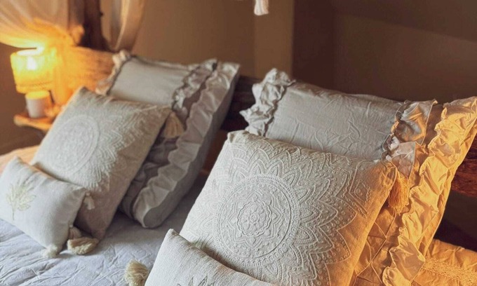 Saint-Maurice Apartamento | Exotic suite with cinema, private spa & Savannah decor 🐾🌿, Enjoy your life