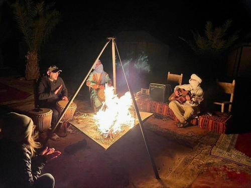 Merzouga Otro | Expérience Inoubliable dans une Tente de Luxe en plein Désert de Merzouga !