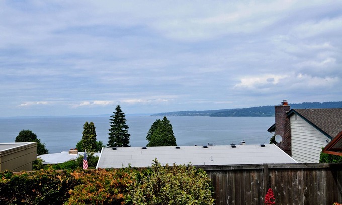 North Beach/Blue Ridge Apartamento | Expansive Views of Puget Sound close to Ballard