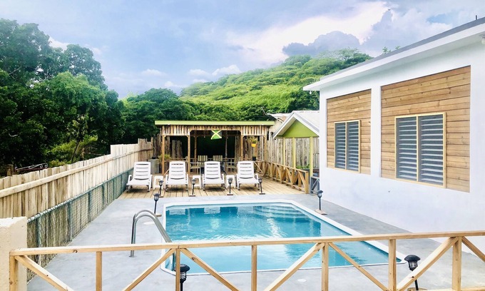 Treasure Beach Villa | ReefsEdge Cottages: una verdadera joya