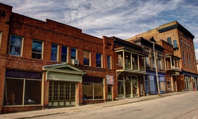 Shawnee Condominio | Experience history in a restored mining town