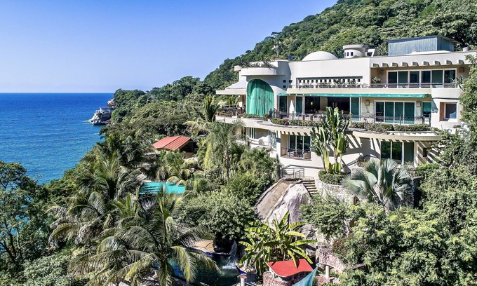 Boca de Tomatlan Villa | Villa de lujo frente a la playa en alquiler