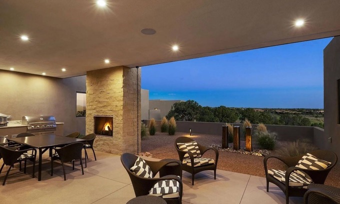 Las Campanas Casa | Experience Luxury and Serenity at Oso Vista Retreat – Your Perfect Gateway!