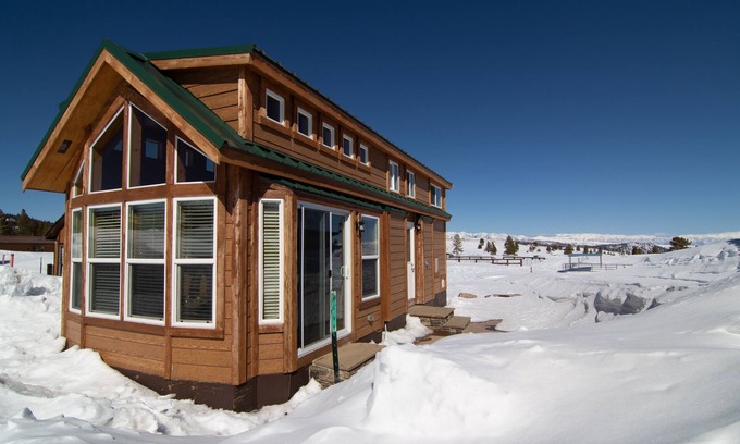 Mammoth Lakes Cabina | Experimente Mammoth Lakes como ningún otro; No hay paredes compartidas, vistas 360, tranquilo.