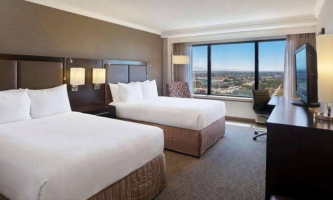 Milpitas Hotel | Experience Milpitas! Pets Allowed, w/ Gym | Near The Great Mall of the Bay Area