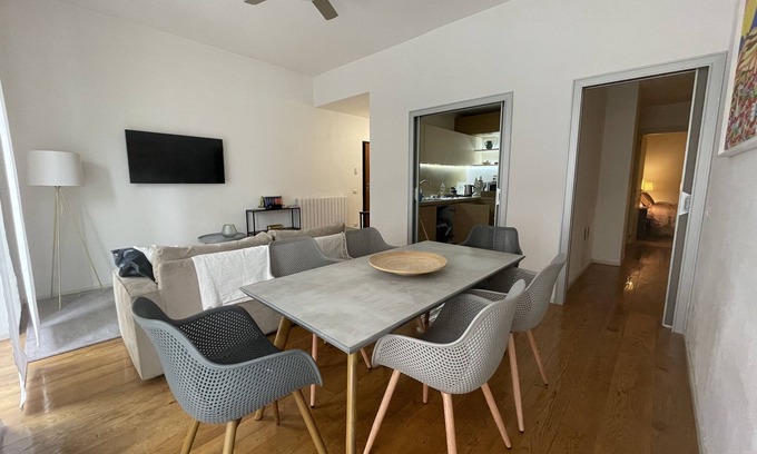 Perugia Apartamento | Experience Perugia’s Magic from a Cozy Family Apartment with Large Terrace.