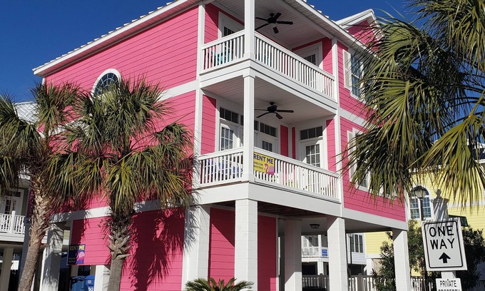 Myrtle Beach Casa | Experience Seaside Living Near the Myrtle Beach Boardwalk