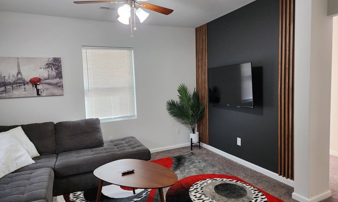 North Charleston Apartamento | Experience the Difference Best CozyClean Retreat in Town! Sleep 4. Dryer/Washer.