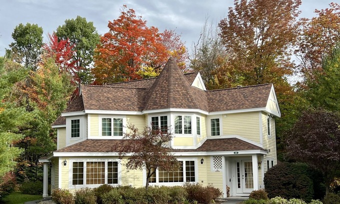 West Dover Casa | The comforts of home with a dash of luxury & whimsy Lakes, Trails, Golf min away