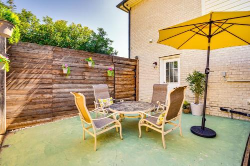 Bedford Apartamento | Explore and Unwind Charming Bedford Apartment