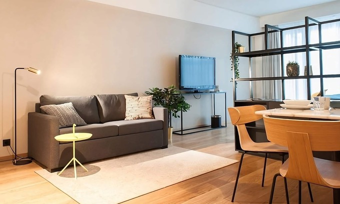 Jewish Quarter Casa | Explore Downtown Antwerp! 4 Large Units w/ Kitchen! Covered Parking, Bike Rental