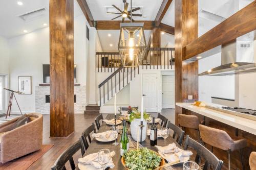 Alpine Meadows Casa | Explorer by AvantStay Close to Slopes Game Room Guest Suite Hot Tub