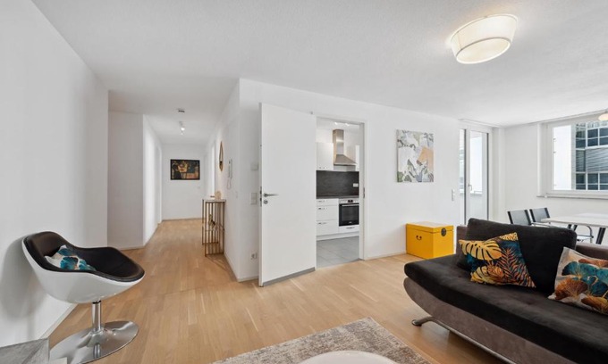 Boeblingen Apartamento | EXQUIS Design 2BR Apartment BAUHAUS I Balkon I Parkplatz I Top-Lage I Mercedes-Benz I Kinderbetten