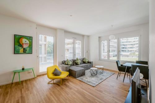 Boeblingen Apartamento | EXQUIS Luxus 2BR Apartment ETRO I Balcony I Family-friendly I Mercedes I Home Office