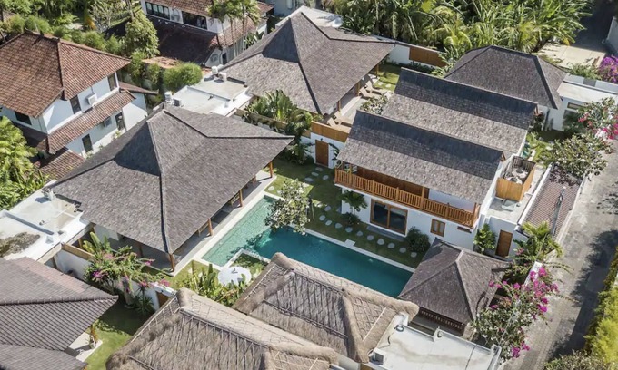 Petitenget Villa | Nueva Exquise Tropical Dream Villa en Oberoi, Seminyak.