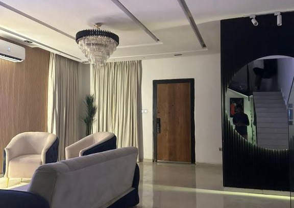Ofin Apartamento | Exquisite 4 bedroom apartment