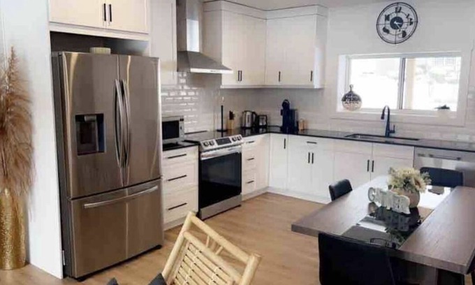 Port Elgin Casa | Exquisite 6 Bedrooms Contemporary Home