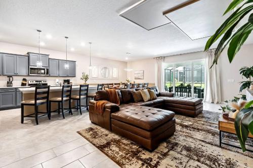 Four Corners Casa | Exquisite, Brand New 10br8ba For Up To 28 Guests