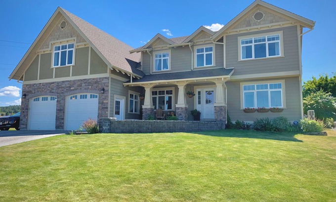 East Kootenay Casa | Exquisite Family Home