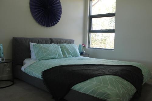Lane Cove North Apartamento | Exquisite Family Home +Parking, Close to CBD