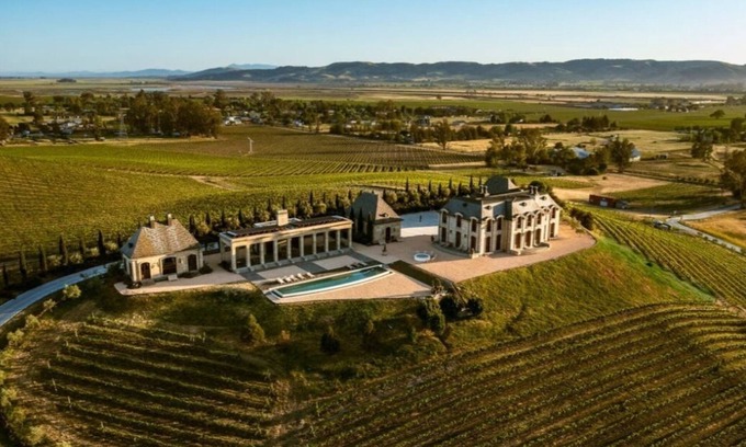 Sonoma Casa | Exquisite French Inspired Chateau