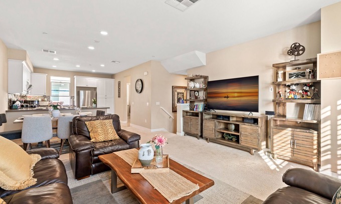 Glendora Condominio | Exquisite home/4BD/5 Beds/Quiet