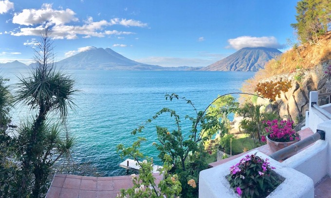 Jaibalito Villa | Exquisita villa frente al lago: ensenada privada, sauna, horno de pizza, kayaks, SUPs