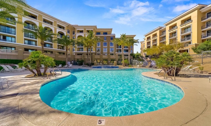 Lake Las Vegas Condominio | Great Lake Las Vegas Studio Condo