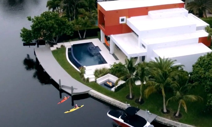 Central Fort Lauderdale Casa | Exquisito Moderno Minimalista Waterfront Personal Resort