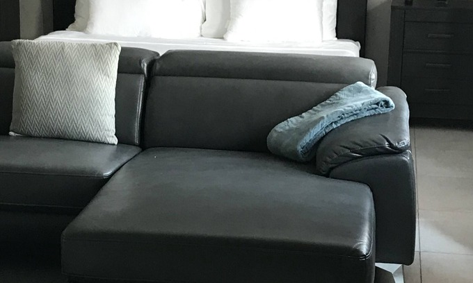 New Kingston Apartamento | Exquisite, recently renovated studio apartment