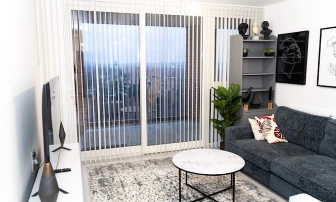 West Hendon Apartamento | Exquisite- stylish- luxurious