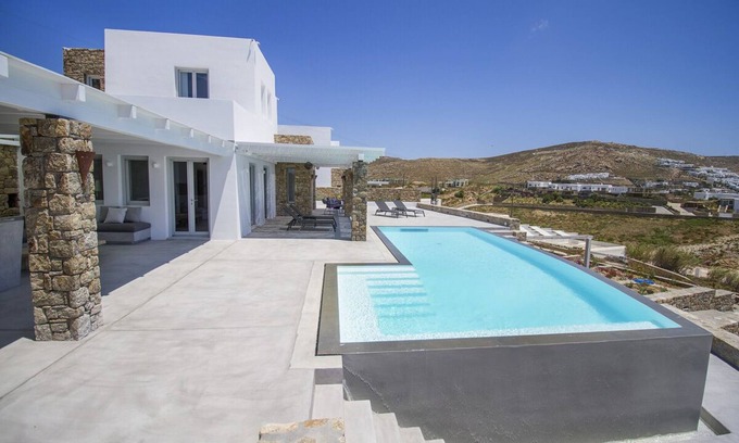 Elia Villa | ExquisiteVilla/Magnificent view/Luxury design/Infinity pool/ Security Guard Live