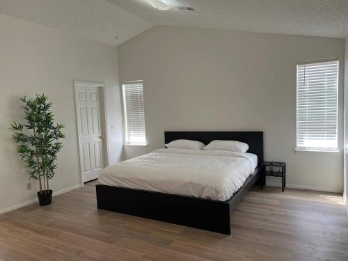 Las Vegas Casa | Extended Stay 3 Or 4 Beds Cozy Smart Home Living