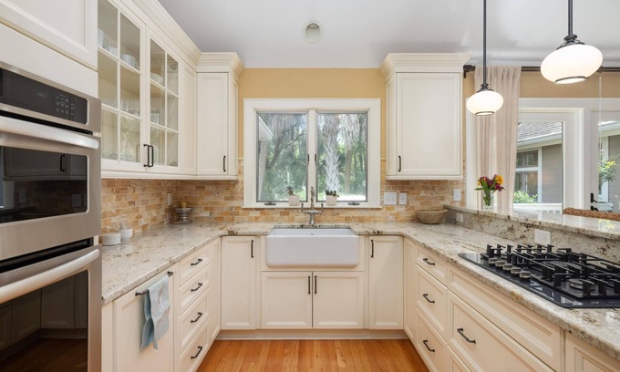 Vanderhorst Plantation Casa | Extended Stays Available! Pet friendly! Great family layout! Quiet street!
